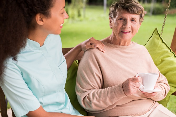 strengthening-bonds-between-caregivers-and-patients